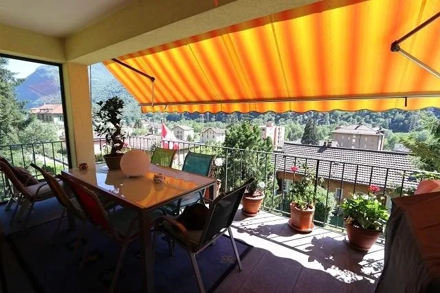 2-Familienhaus mit zwei 4 Zimmer-Wohnungen mit grossem, schönem Gar... – Foto 9 von 30