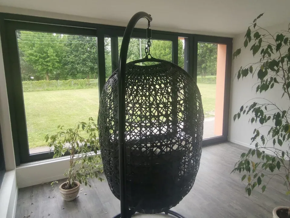 3 1/2-Zimmer-Wohnung mit Wintergarten neu renoviert Nähe Golfplatz ...