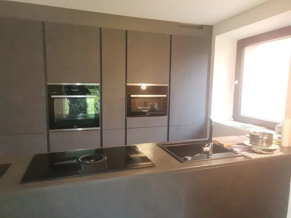 3 1/2-Zimmer-Wohnung mit Wintergarten neu renoviert Nähe Golfplatz ...