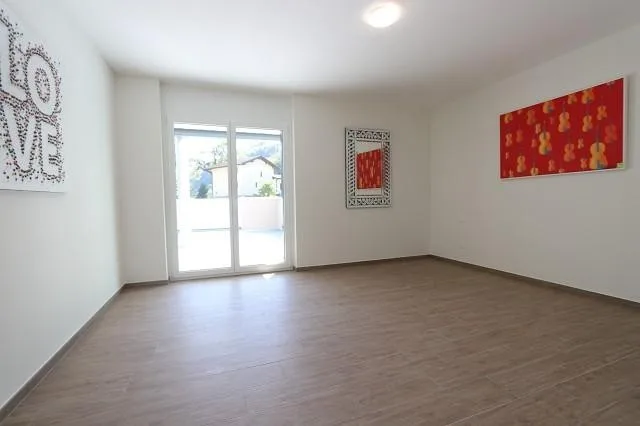 luxuriöse 5 1/2-Zi-Neubau-Villettahälte / lussuosa villetta gemella... – Foto 16 von 19