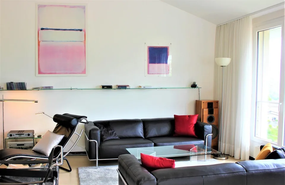 5 1/2-Zimmer-Villetta mit Aussichtsterrassen, Garten und Weitsicht