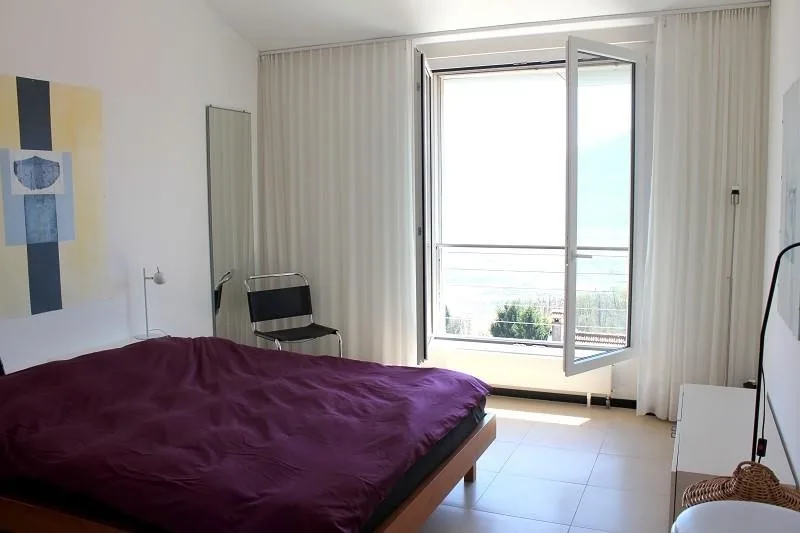 5 1/2-Zimmer-Villetta mit Aussichtsterrassen, Garten und Weitsicht – Foto 20 von 26