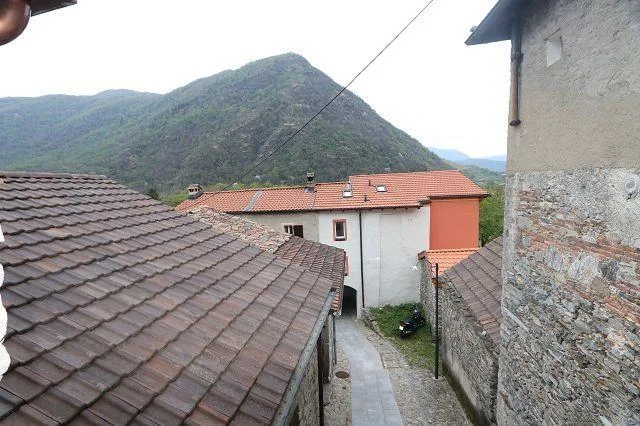 5 1/2-Zimmer-Dorfhaus mit 4 Aussenparkplätze / casa di 5 1/2 locali... – foto 15 di 18