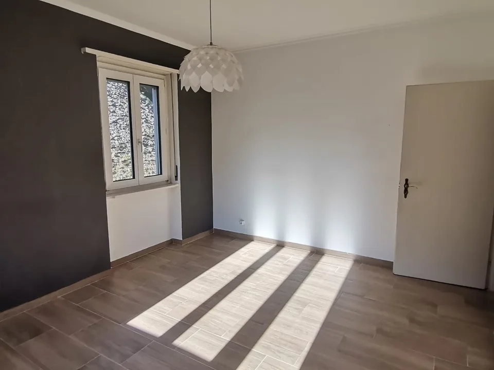 Appartamento 4.5 locali con 2 box / 4 1/2-Zimmer-Wohnung mit 2 Garagen
