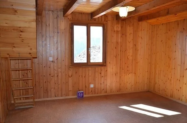 3-Zimmer-Dorfhaus an sehr ruhiger, sonniger Aussichtslage / Casa di...