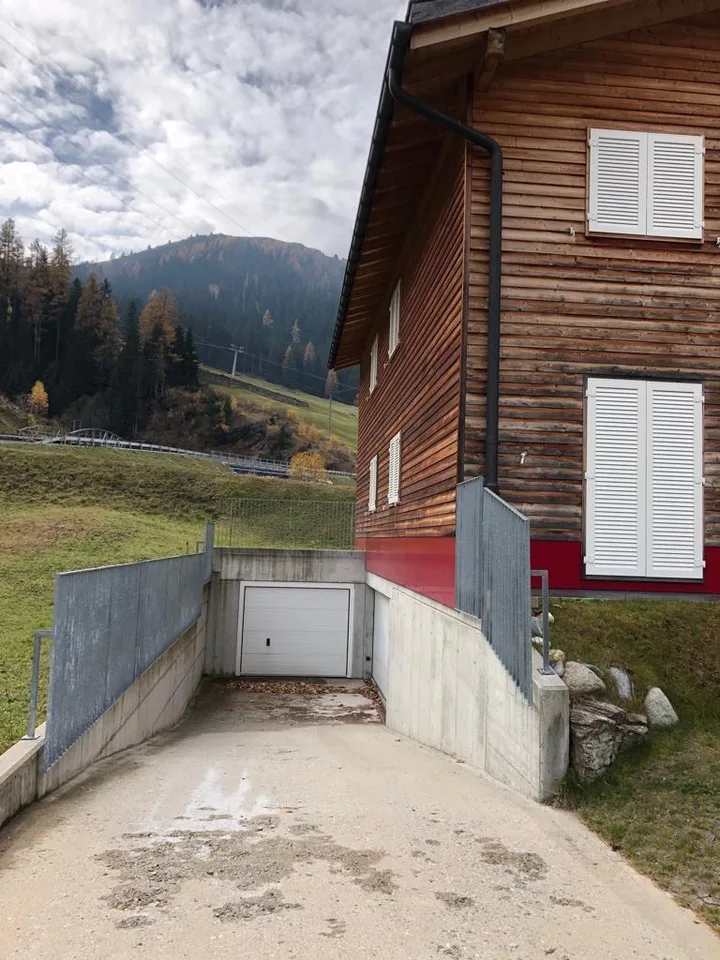 Vendita posto auto a Splügen