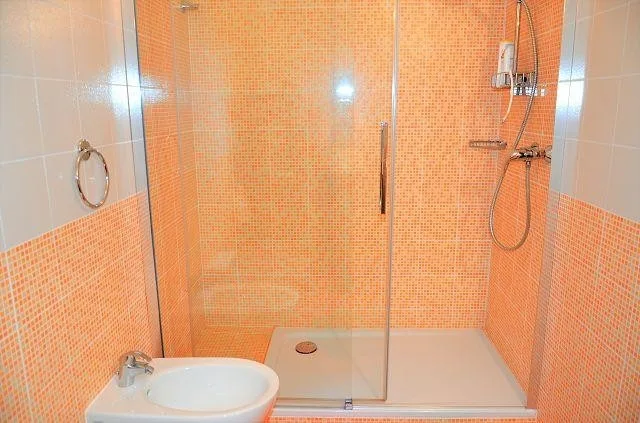 Luminoso appartamento 3,5 loc. con giardino e garage / helle 3 1/2-... – Foto 17 von 30