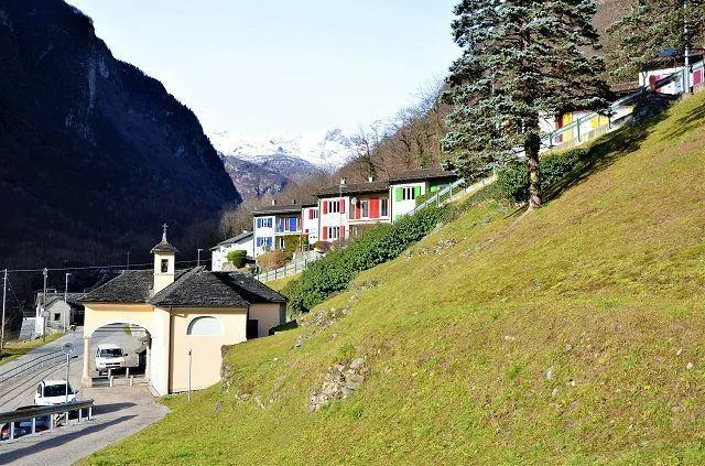 Rustico da rinnovare con piccolo terreno – Foto 8 von 19
