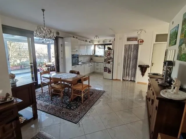 Agno attico 3 1/2 locali con vista aperta / 3 1/2-Zimmer-Attikawohn...
