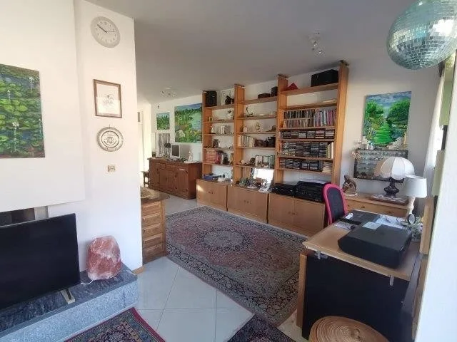 Agno attico 3 1/2 locali con vista aperta / 3 1/2-Zimmer-Attikawohn...