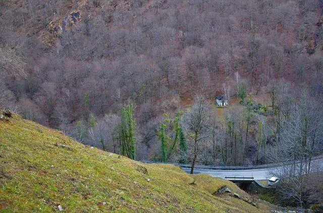 Rustico di 2 piani da ristrutturare con grande terreno / 2 geschoss... – Foto 17 von 28