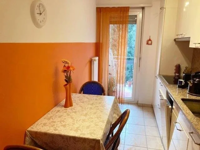 3.5 Zimmerwohnung mit zwei Balkone / Appartamento di 3.5 locali con...
