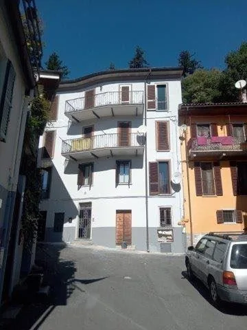 in Italien schöne 1 1/2-Zimmer-Wohnung im 1. OG im Dorfkern / app. ...