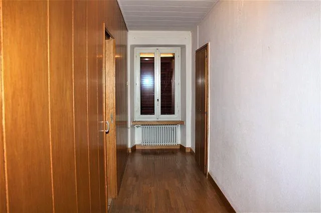 Casa plurifamiliare di 3 app.a reddito con terrazzi e garage / 3-Fa...