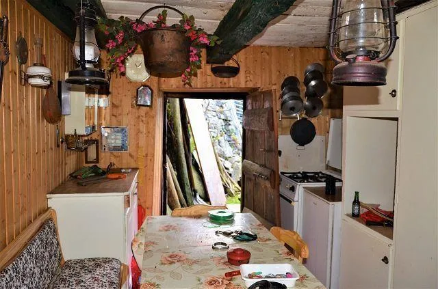 Rustico zum Ausbauen mit grossem Garten an sehr sonniger, ruhiger A...