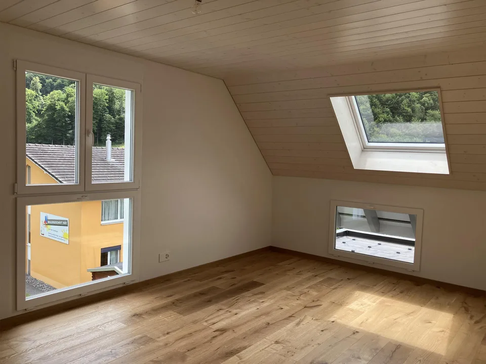 Zu Verkaufen 4 Einfamilienhäuser freistehend in Läufelfingen
