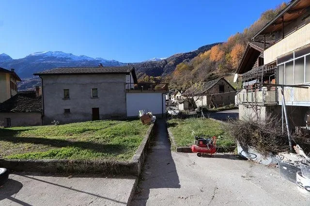 4-Zimmer-Haus mit Garten und Rustico zum Ausbauen / Casa di 4 loc... – Foto 11 von 22