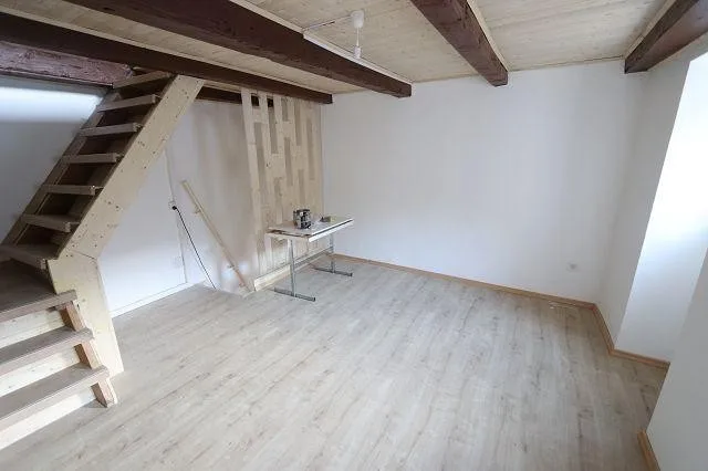 4-Zimmer-Haus mit Garten und Rustico zum Ausbauen /   Casa di 4 loc...