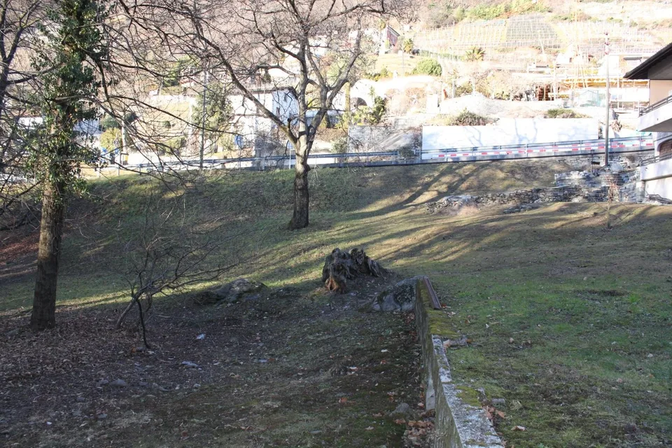 Terreno edificabile di 696 m2 e 699 m2 e parte bosco / Baulandgrund...