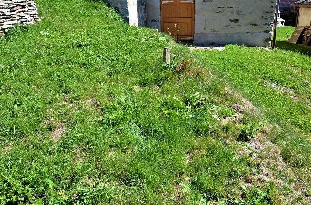 Bel rustico di 2 piani parzialmente ristrutturato con grande terren... – Foto 14 von 28