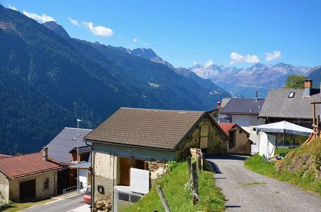 Bel rustico di 2 piani parzialmente ristrutturato con grande terren... – Foto 23 von 28