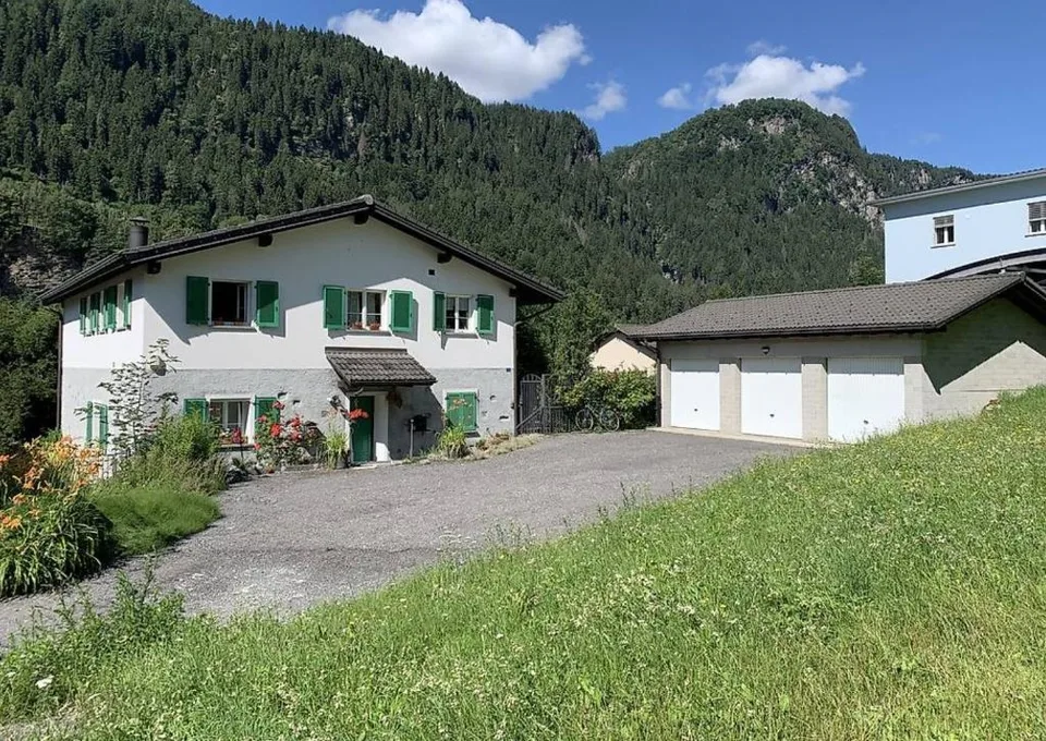 Baulandgrundstück von 764 m2 Fläche / terreno edificabile di 764 m2