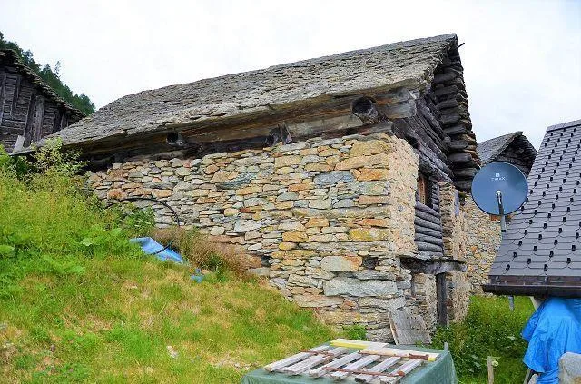 Rustico schon teilweise bewohnbar an sehr schöner Lage in der Natur... – Foto 19 von 30