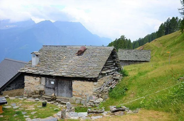 Rustico schon teilweise bewohnbar an sehr schöner Lage in der Natur...