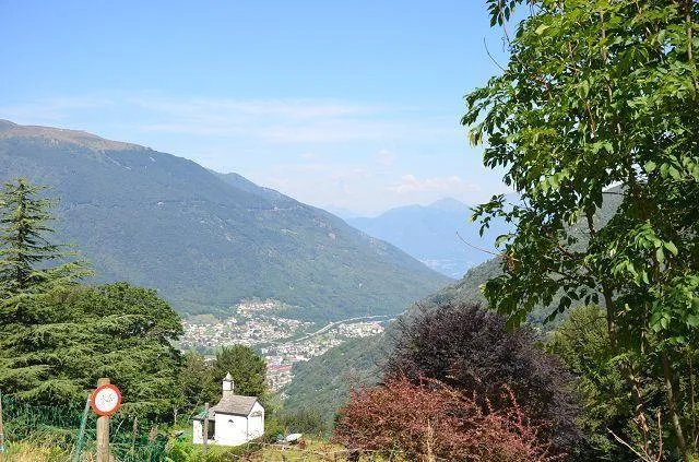 Bel rustico di 2,5 loc. di montagna con giardino e splendida vista ... – Foto 23 von 30