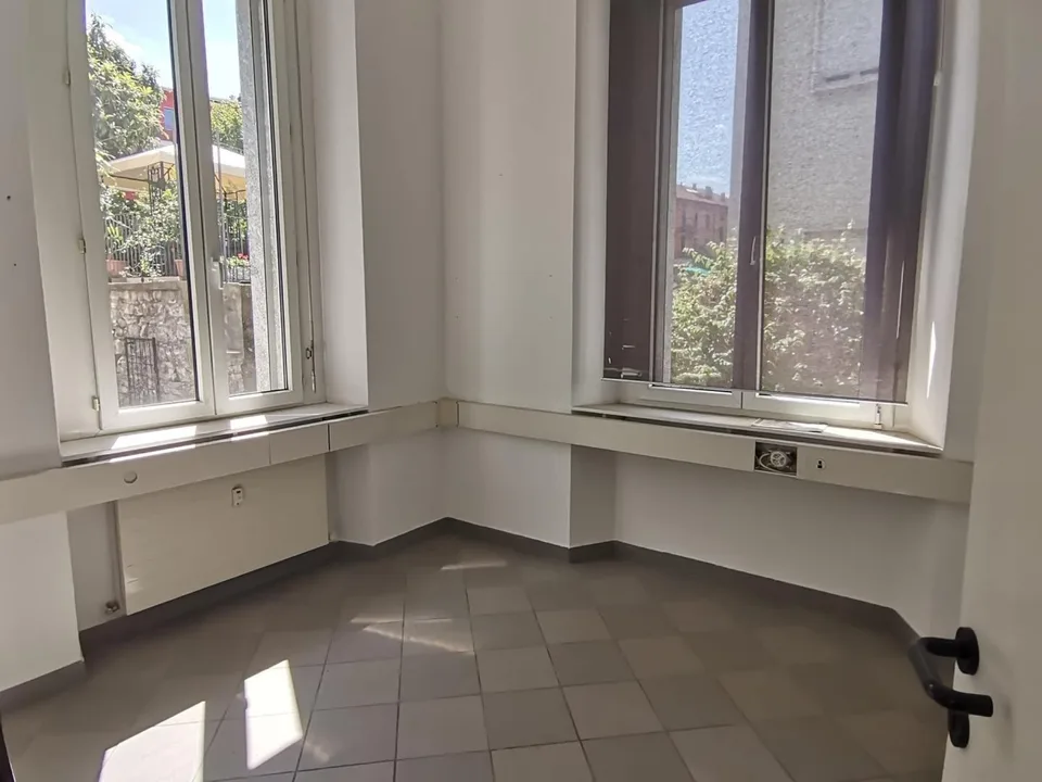 Appartamento 4,5 locali / 4 1/2-Zimmer-Stadtwohnung – Foto 7 von 11