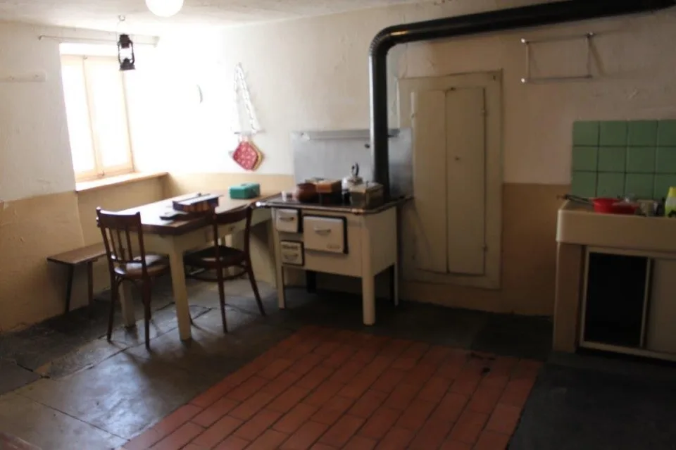 5.5 Zimmer-Tessinerhaus mit Garten und Aussicht Casa ticinese con 5...