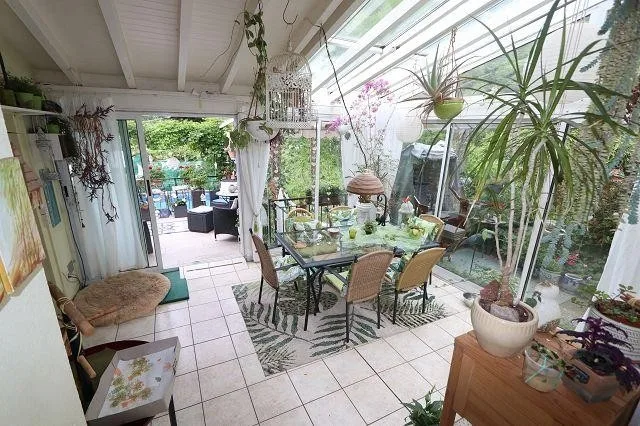 5 1/2-Zimmer-Eckhaus mit Pool und Garten / casa d'angelo di 5 1/2 l... – Foto 15 von 29
