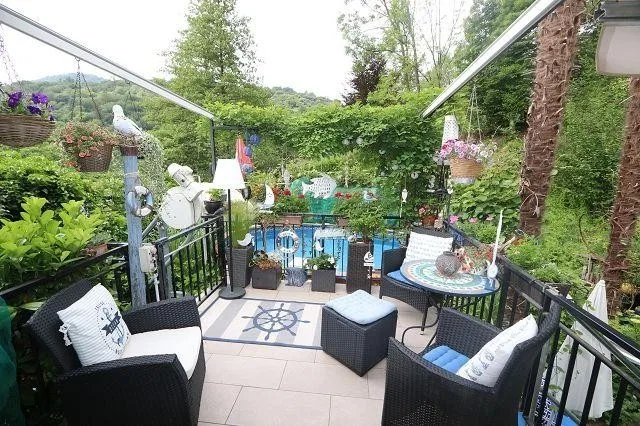 5 1/2-Zimmer-Eckhaus mit Pool und Garten / casa d'angelo di 5 1/2 l... – Foto 17 von 29