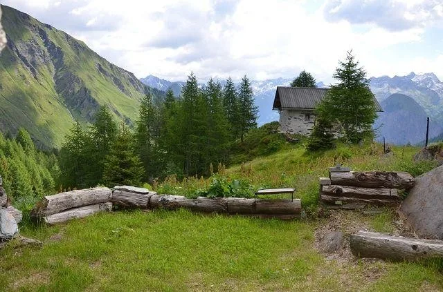 Bel rustico di 3 piani in una posizione molto soleggiata e panorami... – Foto 18 von 30