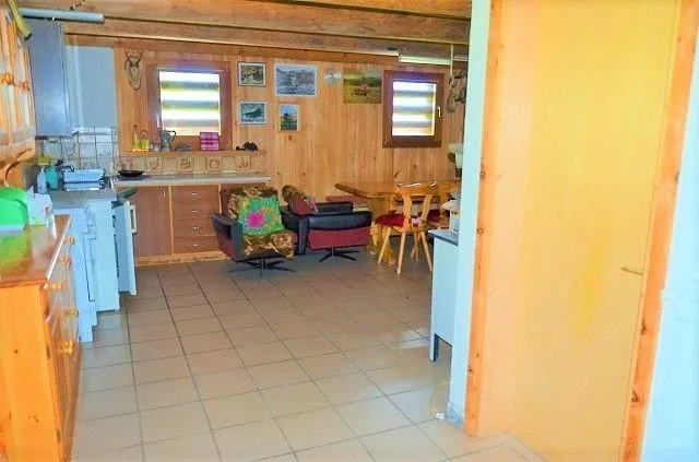 Bel rustico di 3 piani in una posizione molto soleggiata e panorami...