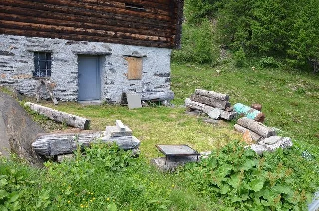 Bel rustico di 3 piani in una posizione molto soleggiata e panorami... – Foto 16 von 30