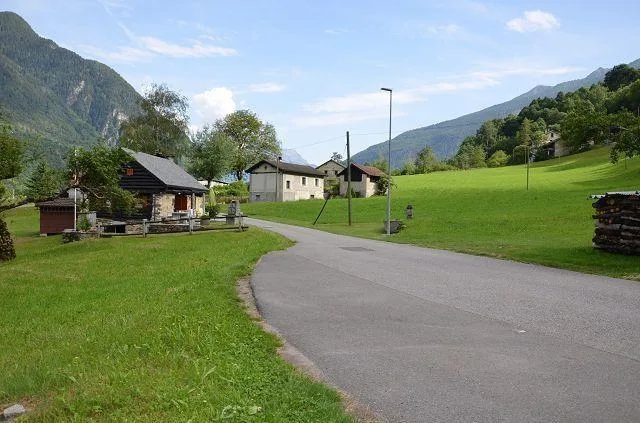 Bel rustico da ristrutturare con giardino e bella vista / Schönes r... – Foto 17 von 20