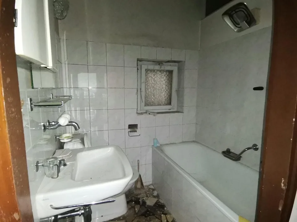 terreno edificabile con casa e giardino in posizione molto soleggia... – Foto 8 von 14