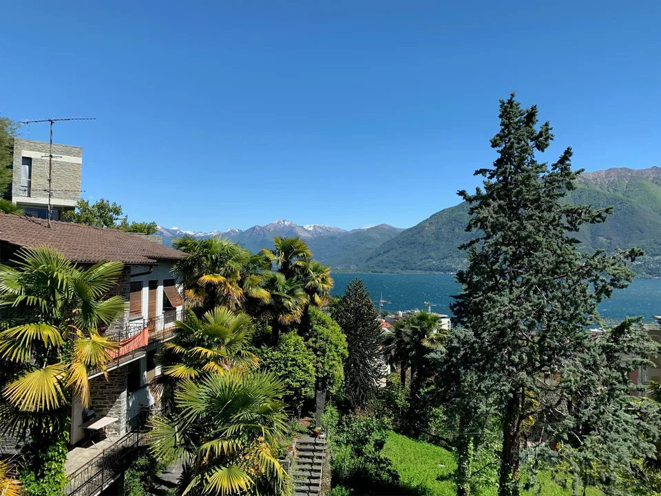 Magnifica Villa a Muralto