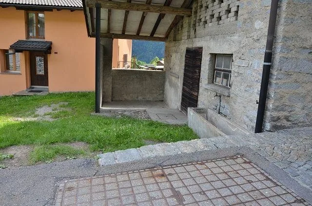 Großer zu renovierender Stall mit Pergola sonnig, ruhig mit schöner... – Foto 15 von 28