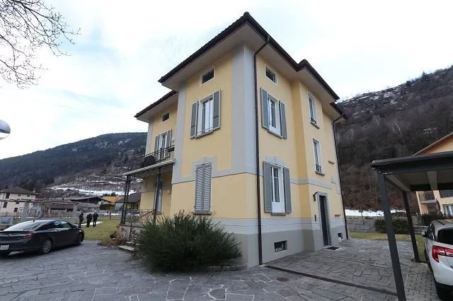 schönes 3-Familienhaus mit Garten mit Bauland / casa di tre apparta... – Foto 14 von 20
