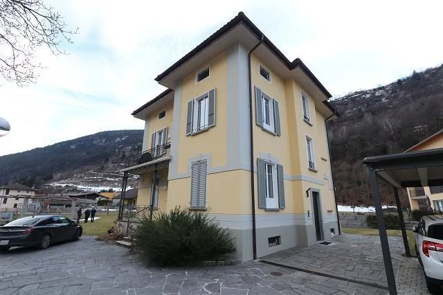 schönes 3-Familienhaus mit Garten mit Bauland / casa di tre apparta... – Foto 14 von 20