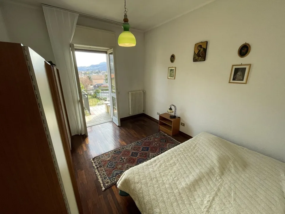 Freistehendes Einfamilienhaus mit Panoramablick und Garten/Casa fam... – Foto 19 von 29