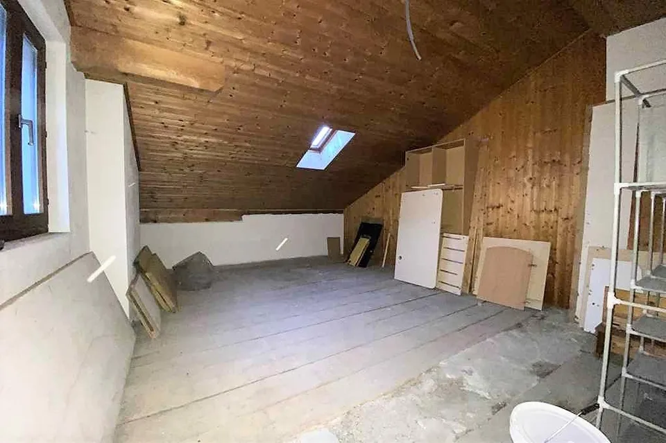 20-Zimmer-Dorfhaus mit schöner Aussicht / casa di 20 camere nel nuc... – Foto 14 von 14