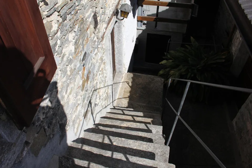 4 -Zimmer-Dorfhaus / casa di 4 locali nel nucleo