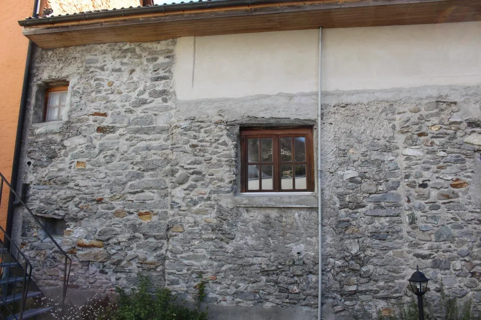 4 -Zimmer-Dorfhaus / casa di 4 locali nel nucleo