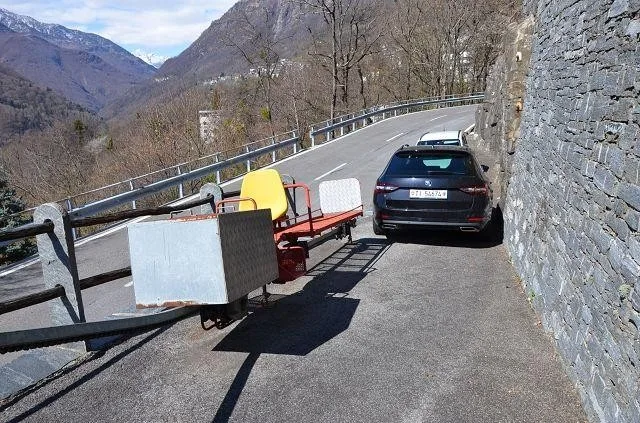 Casa bifamiliare con grande terreno immersa nella natura / 2-Famili... – Foto 26 von 30