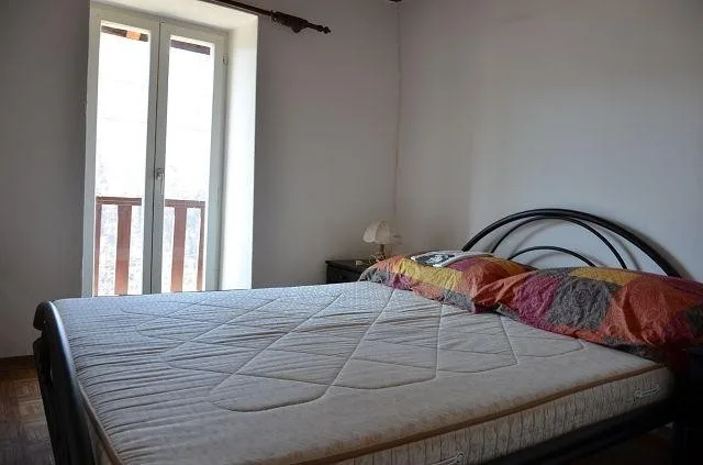 Casa bifamiliare con grande terreno immersa nella natura / 2-Famili... – Foto 7 von 30