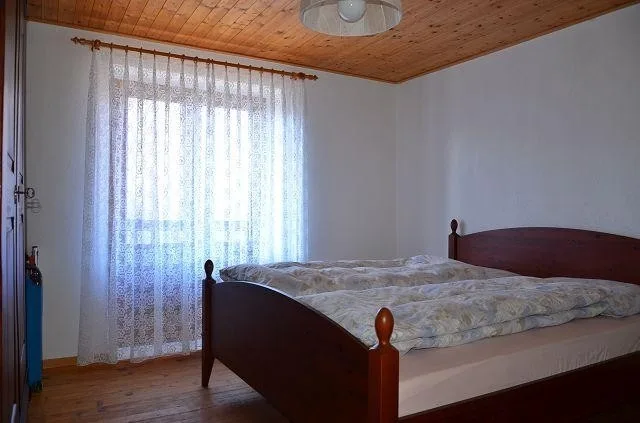 Casa bifamiliare con grande terreno immersa nella natura / 2-Famili... – Foto 16 von 30