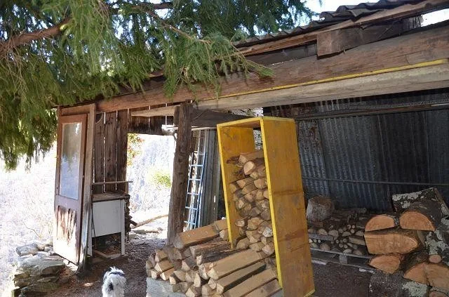 Casa bifamiliare con grande terreno immersa nella natura / 2-Famili... – Foto 28 von 30